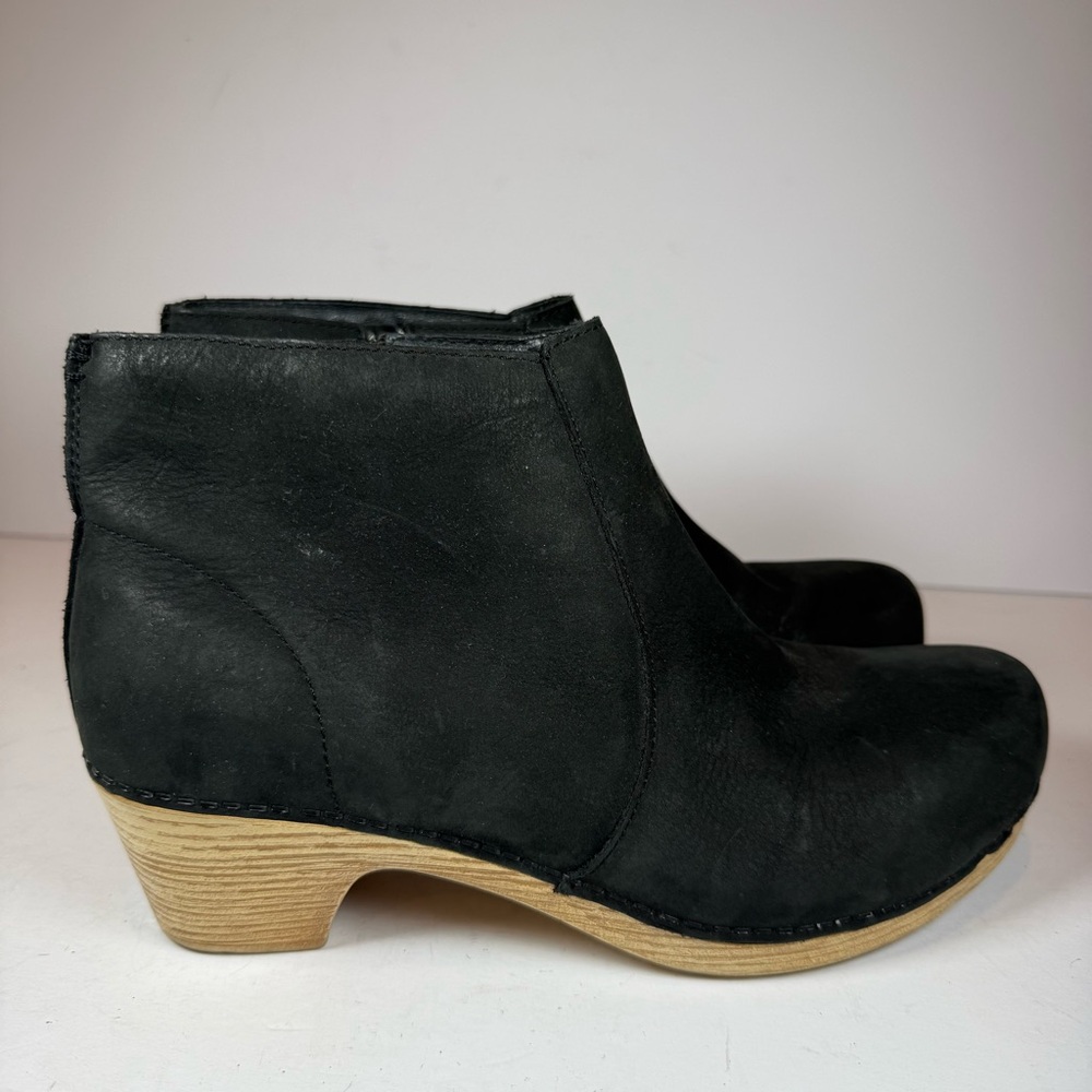 Dansko‎ Women's Maria Black Leather Milled Nubuck Size EU 40 9.5-10
